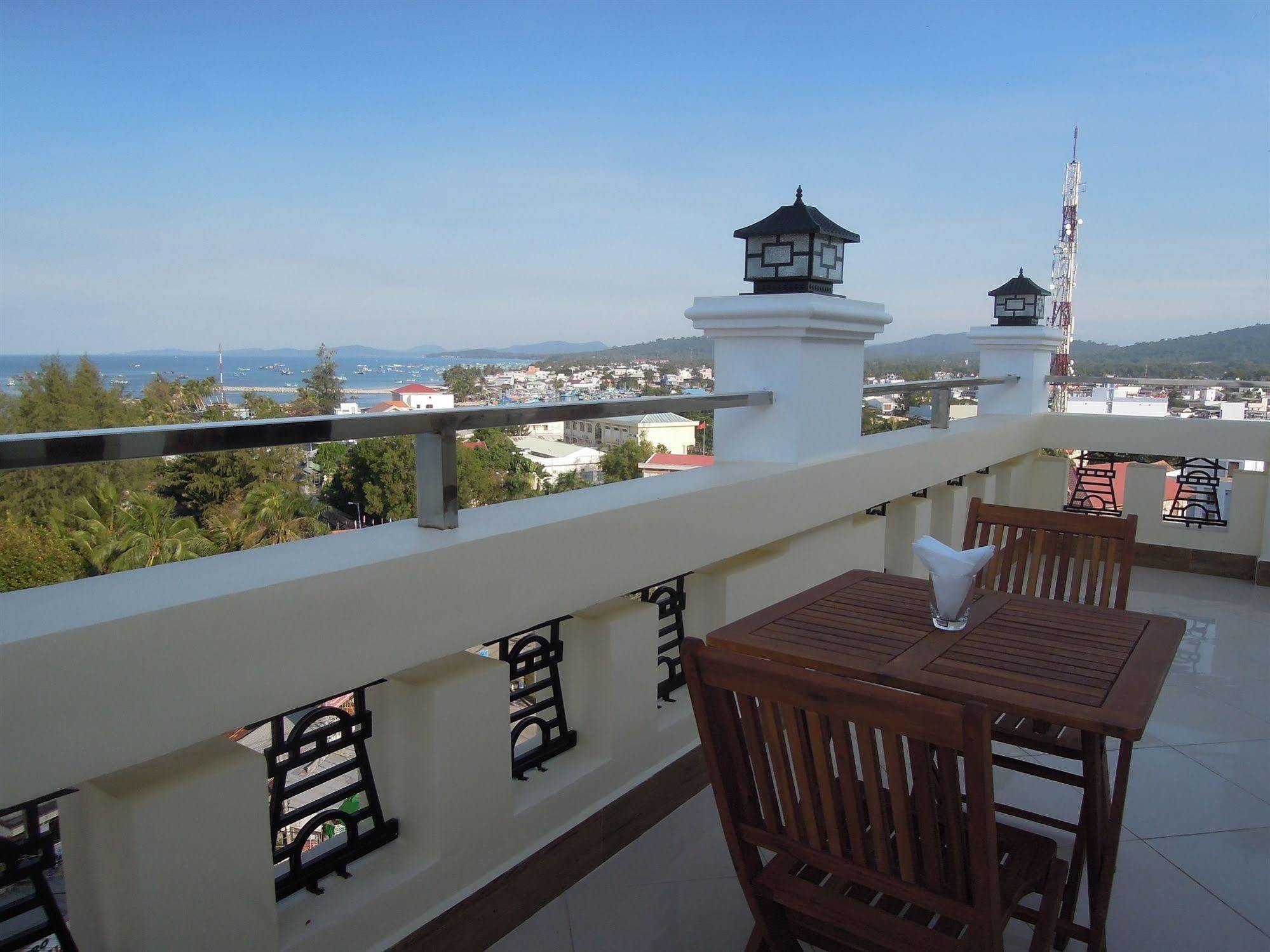 Gia Huy Hotel Phu Quoc Esterno foto